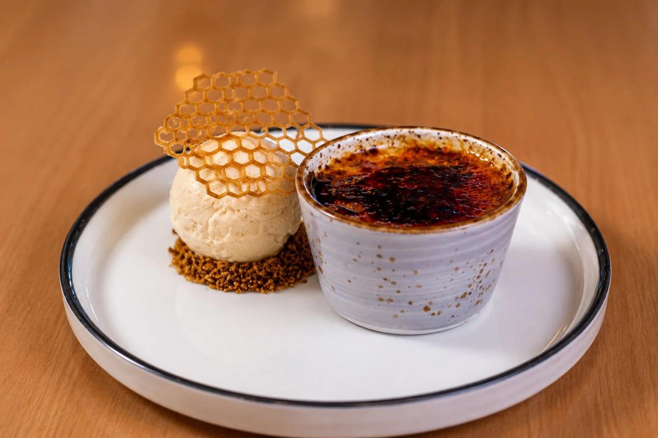 Juniper — Dessert detail