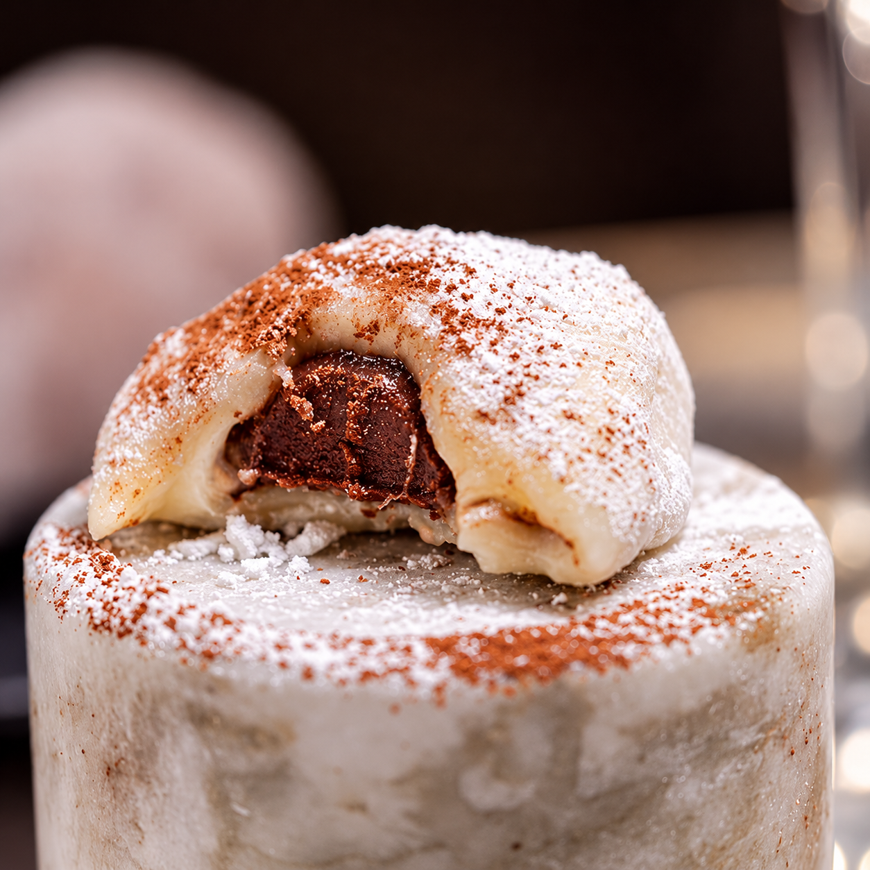 Taupe — Dessert detail