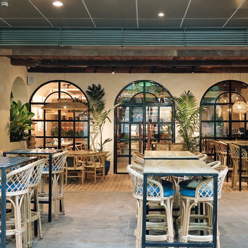 Terraza Martinez — Dining-space detail