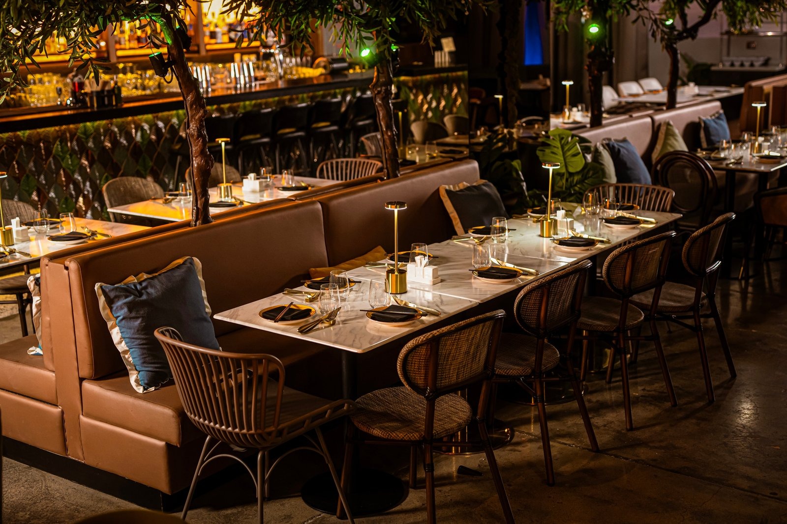 Canton Road — Dining-space detail