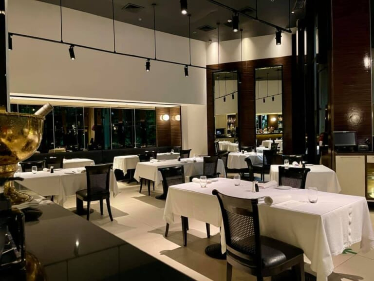 People's Palace — Dining-space detail