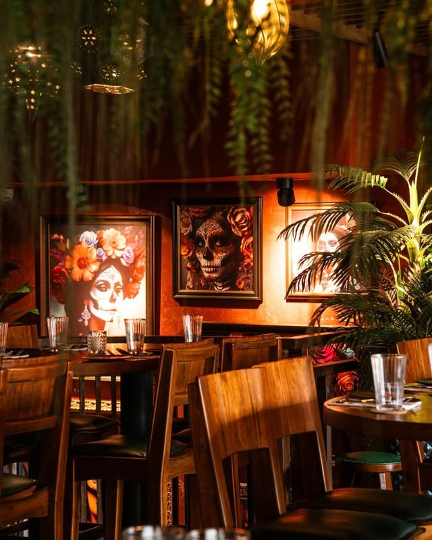 Mamacita — Dining-space detail