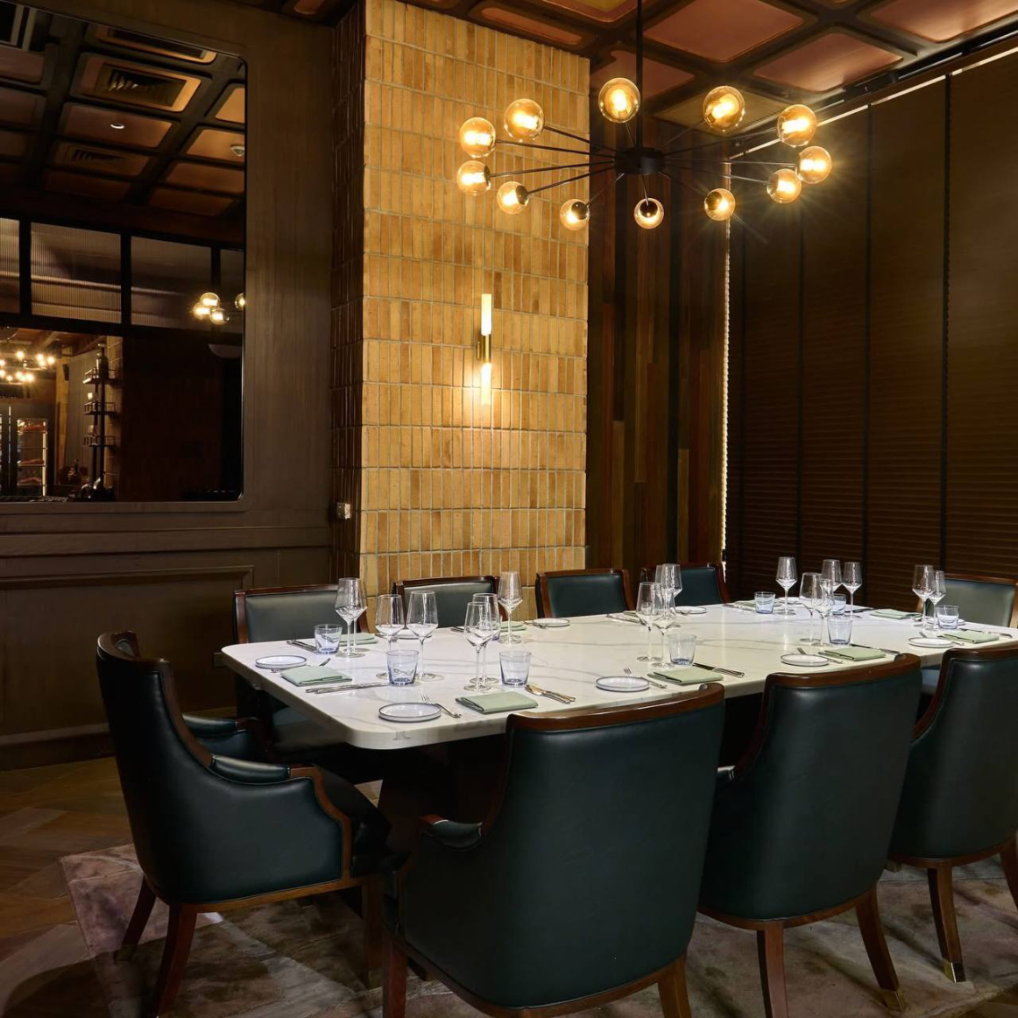 Gordon Ramsay Bar & Grill — Dining-space detail