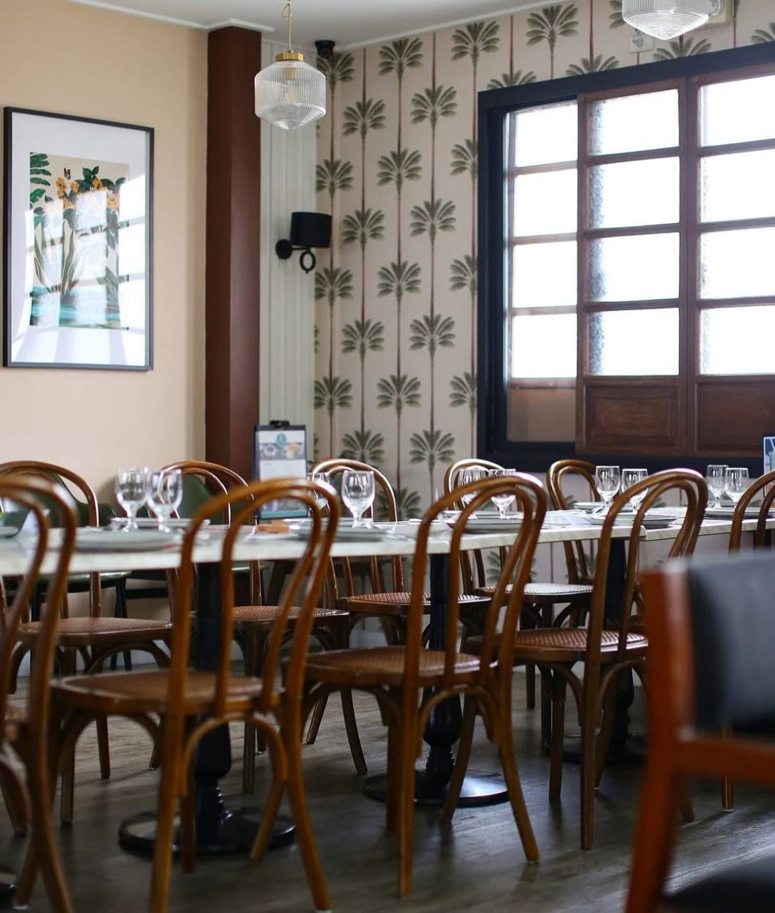 Esmeralda Kitchen — Dining-space detail