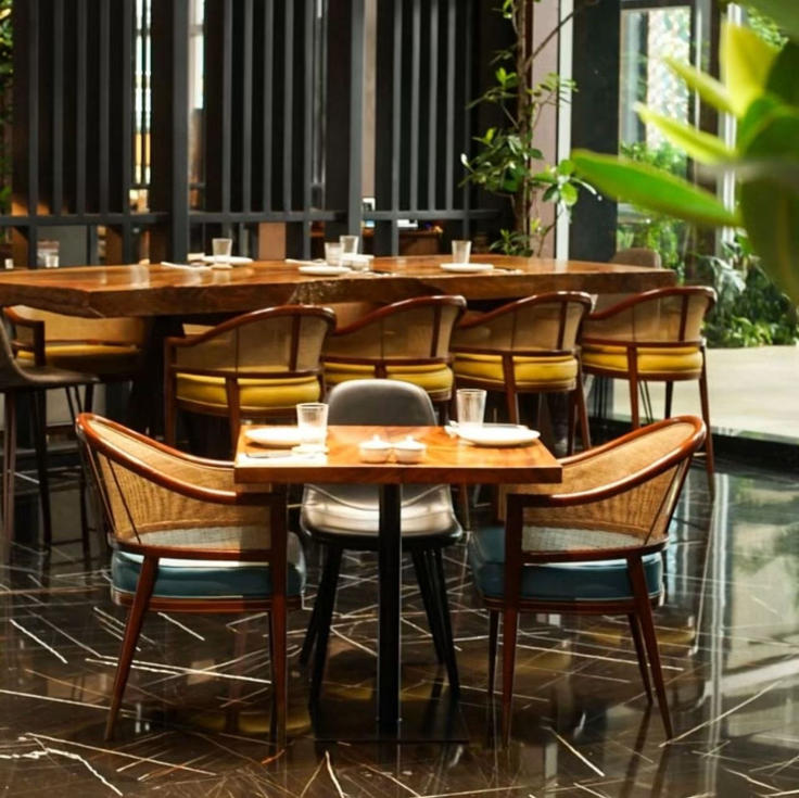 Metiz — Dining-space detail
